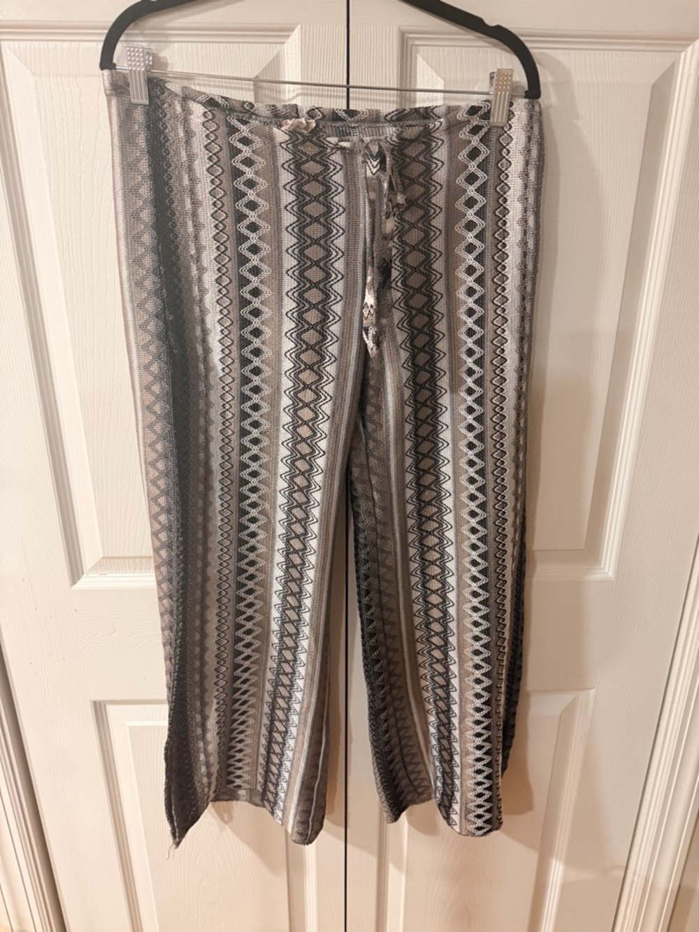 BECCA Neutral Knit Pants with Zigzag Stripe Detail